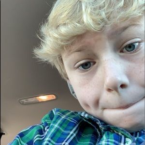 Meet your Posher, Devyn